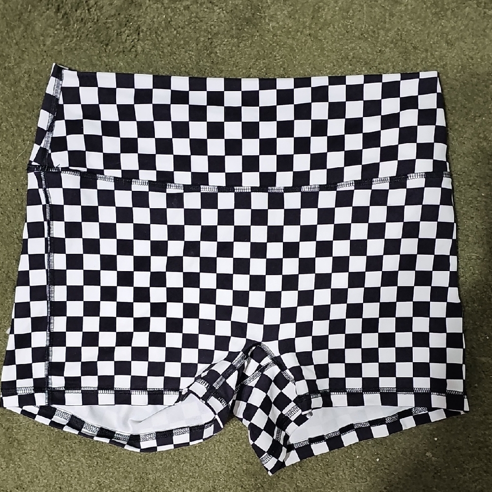 Fleo Black and White Checkered Bike Shorts L